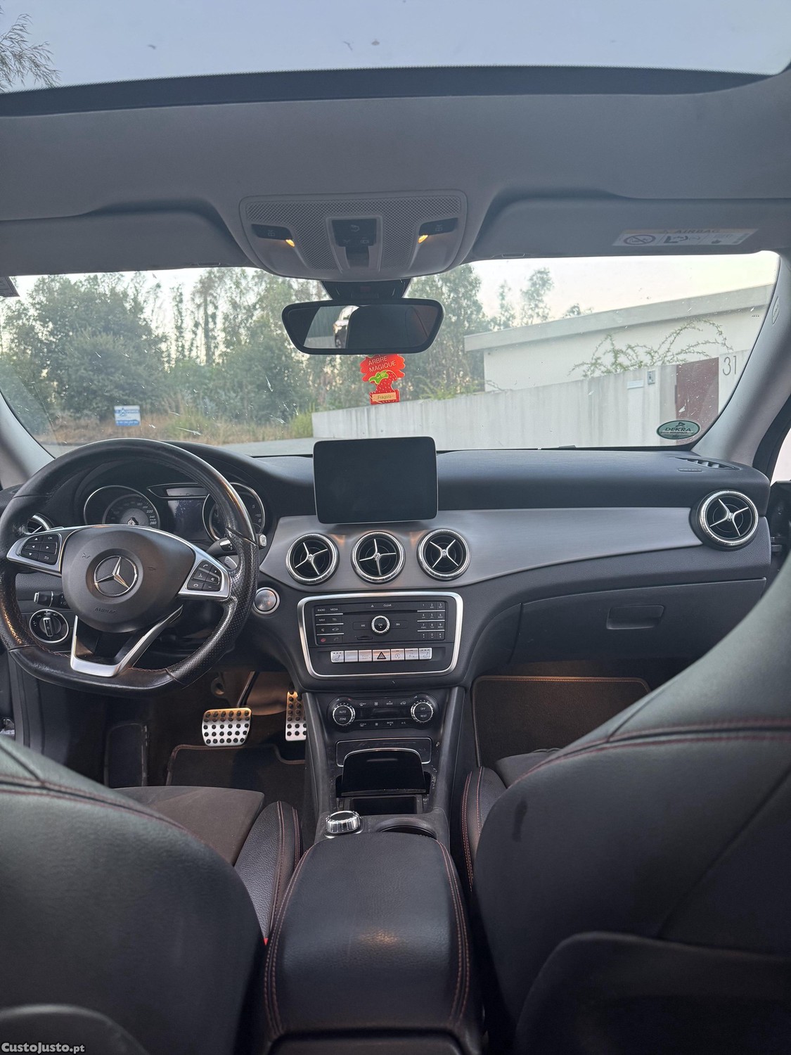 Mercedes-Benz CLA 200 Amg — fotografia 5