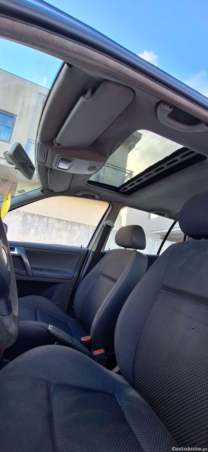 Volkswagen Polo 1.0 com teto panorâmico automático — fotografia 8