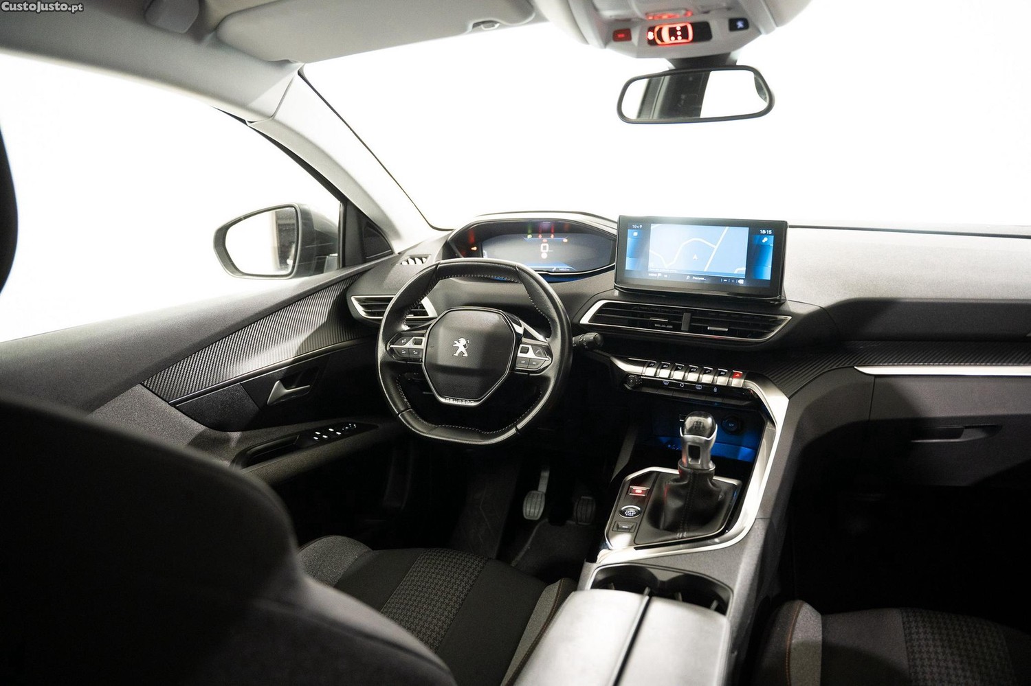 Peugeot 3008 1.2 PureTech Active — fotografia 13