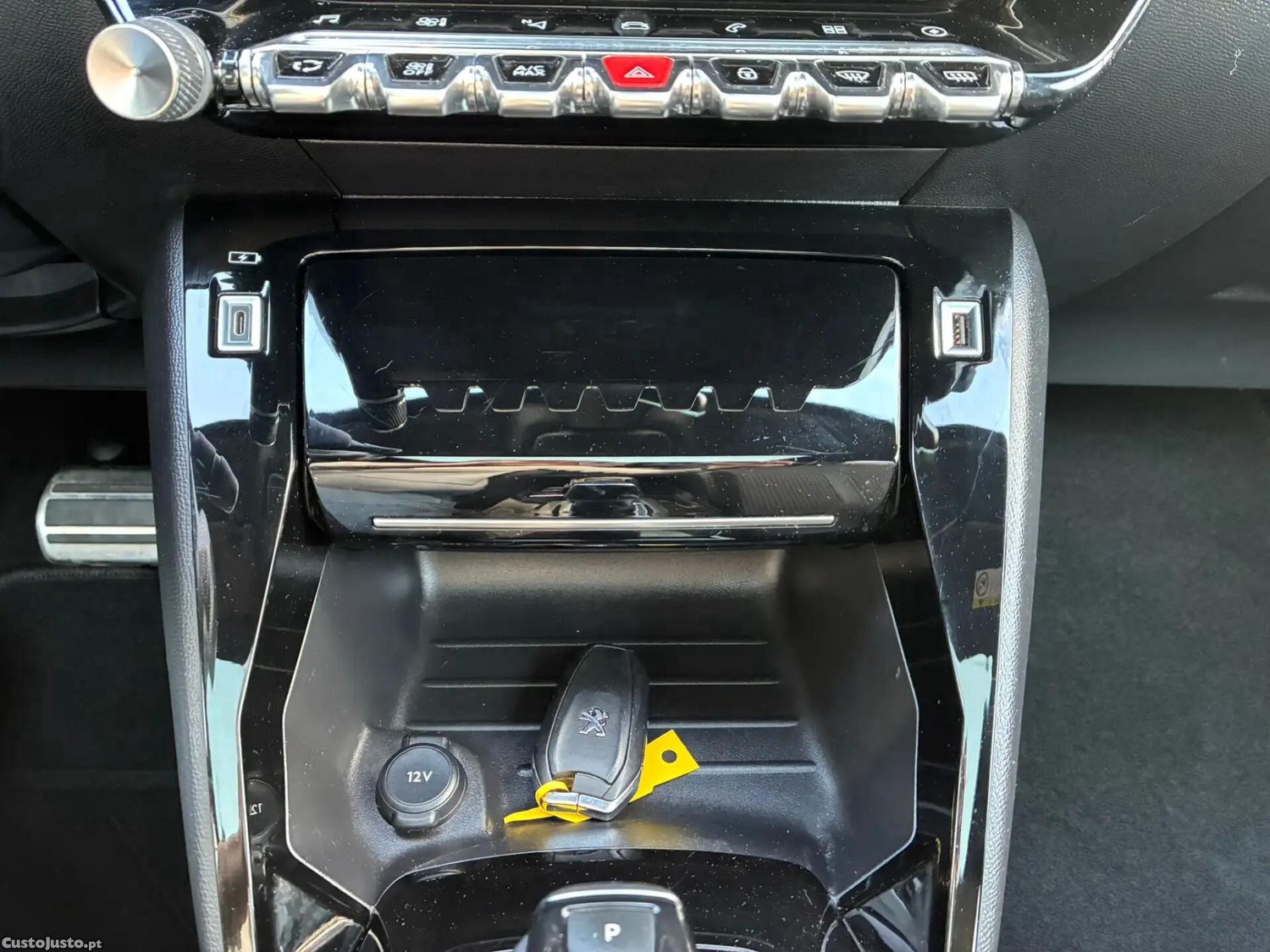 Peugeot e-208 50 kWh GT Line — fotografia 13