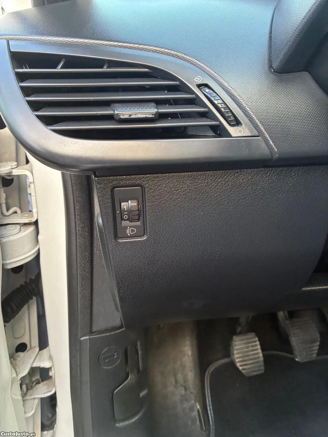 Peugeot 207 1.4 HDi Urban — fotografia 5