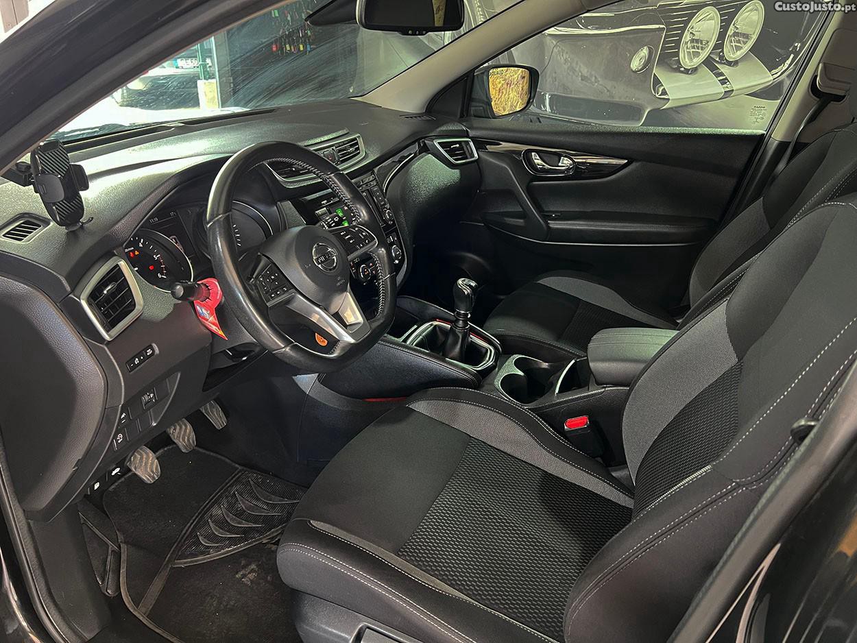 Nissan Qashqai 1.5 dCi Business Edition — fotografia 17