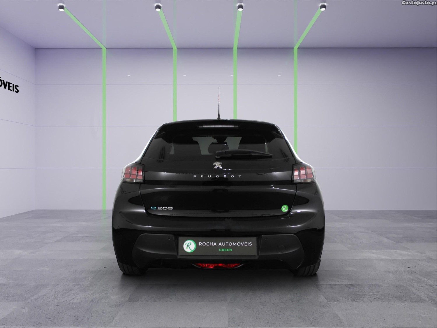 Peugeot 208 50 kWh Active — fotografia 11
