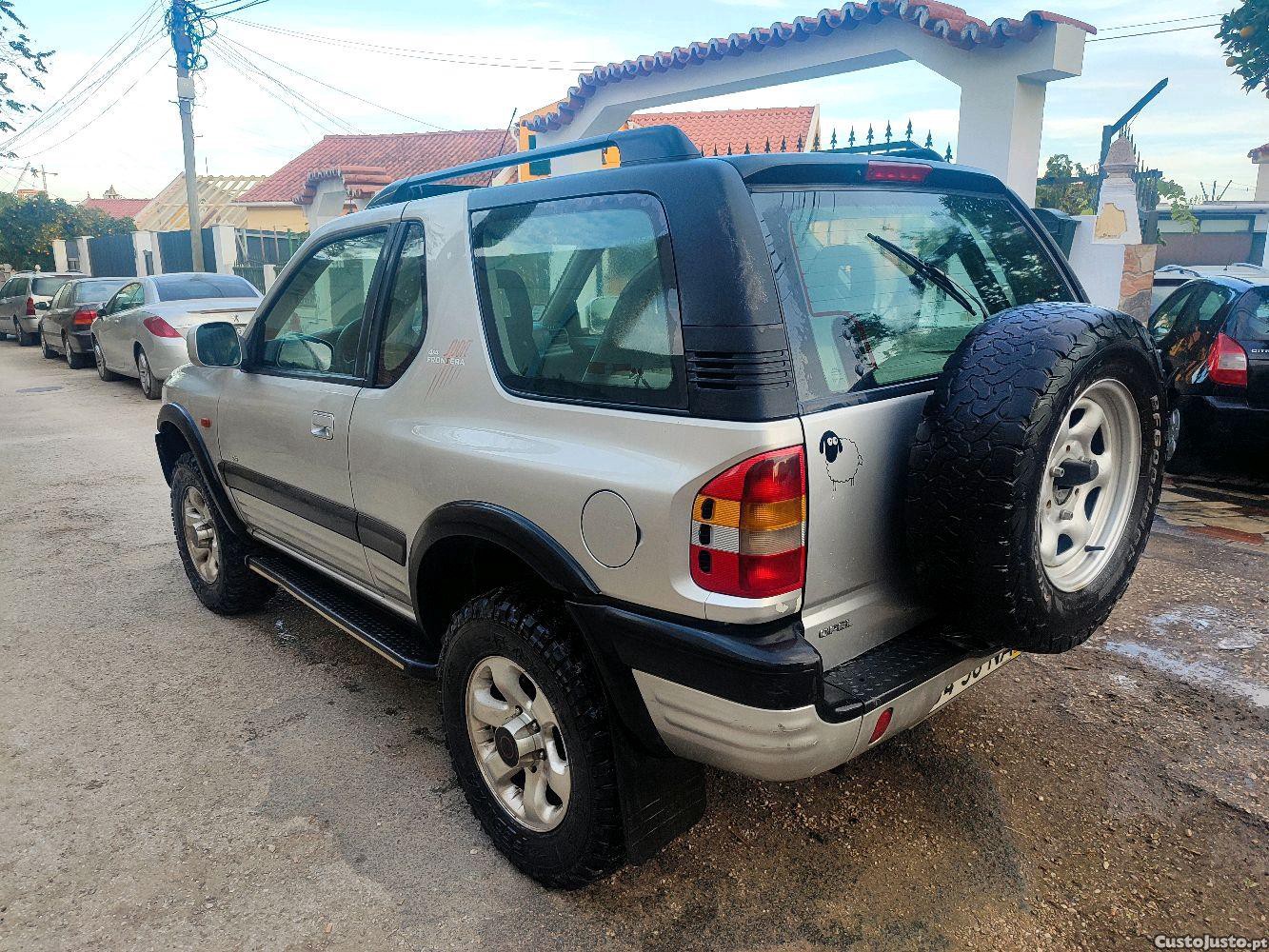 Opel Frontera 2.2 Dti Sport RS cabrio — fotografia 8