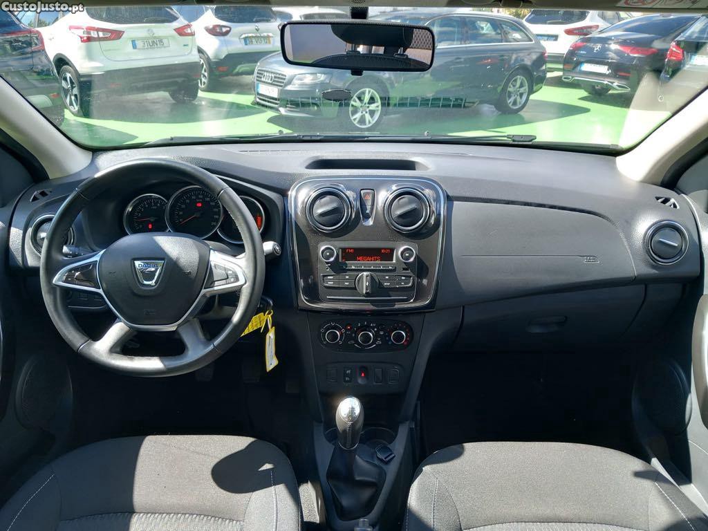 Dacia Sandero 1.0 SCe Comfort — fotografia 6