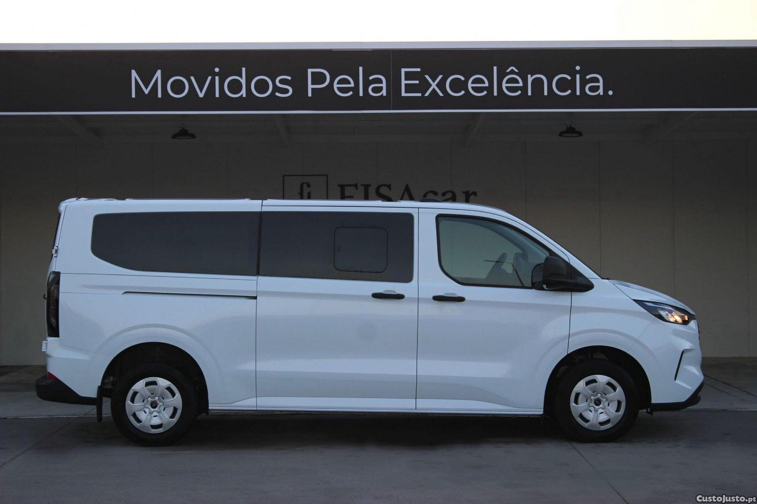 Ford Transit Custom 320 L2 2.0 EcoBlue Trend — fotografia 29