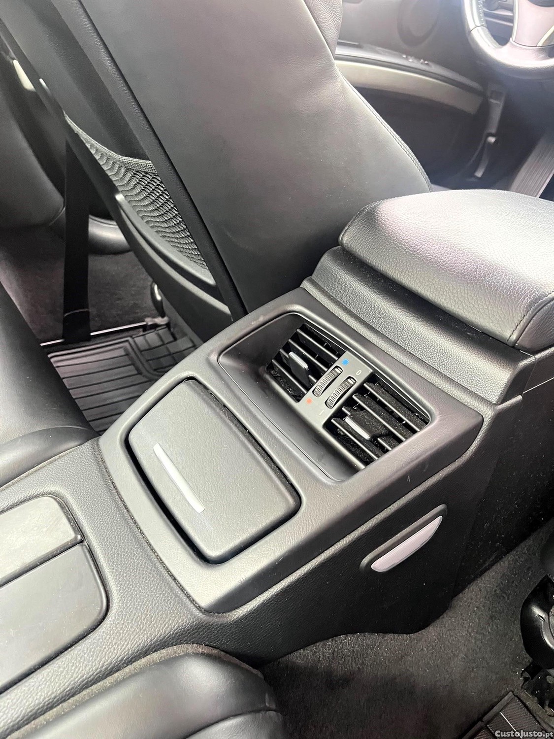 BMW 330 i — fotografia 5