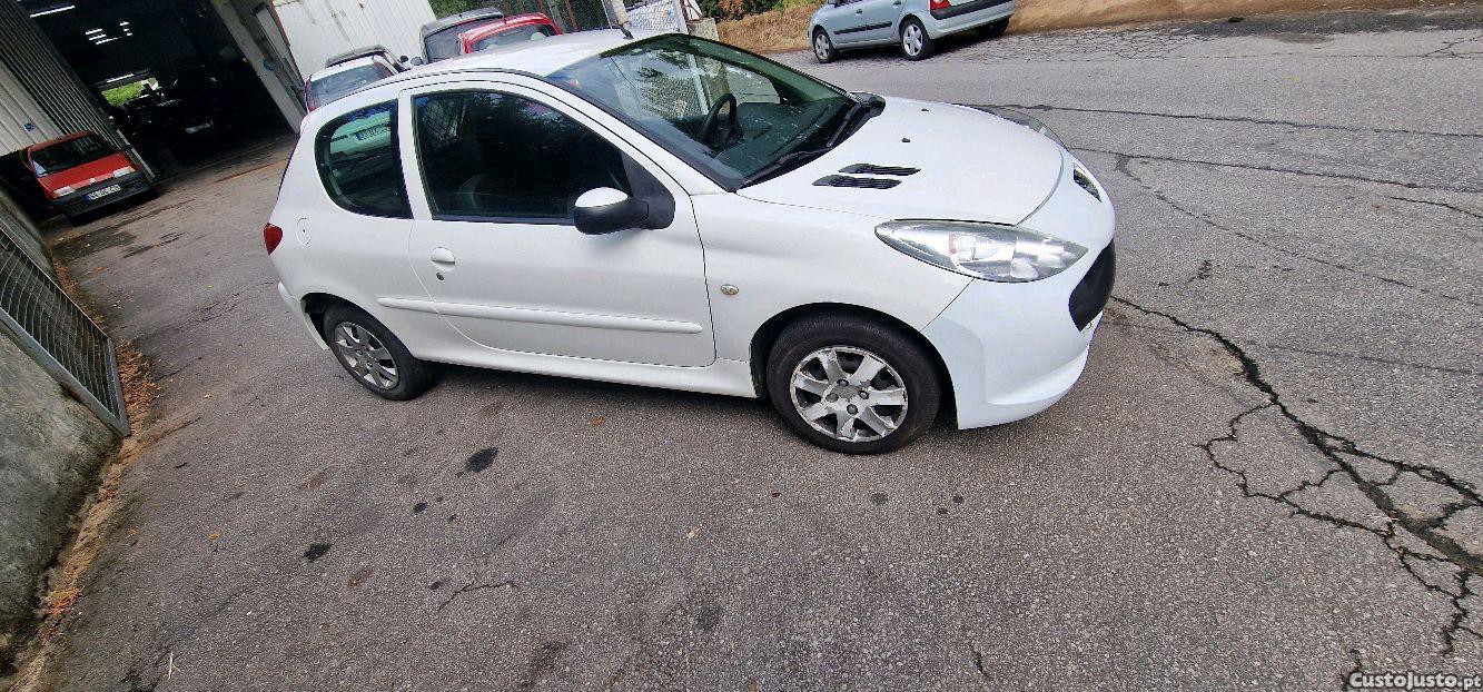 Peugeot 206 1.4 HDI — fotografia 6