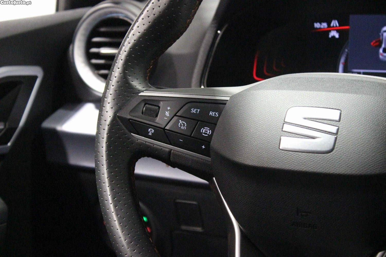 SEAT Ibiza 1.0 TSI FR — fotografia 17