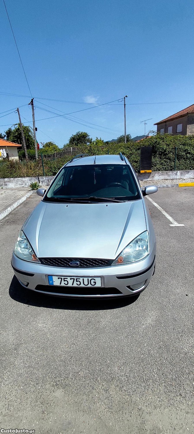 Ford Focus (Dnw) S.wagon — fotografia 2