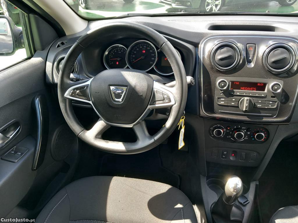 Dacia Sandero 1.0 SCe Comfort — fotografia 5