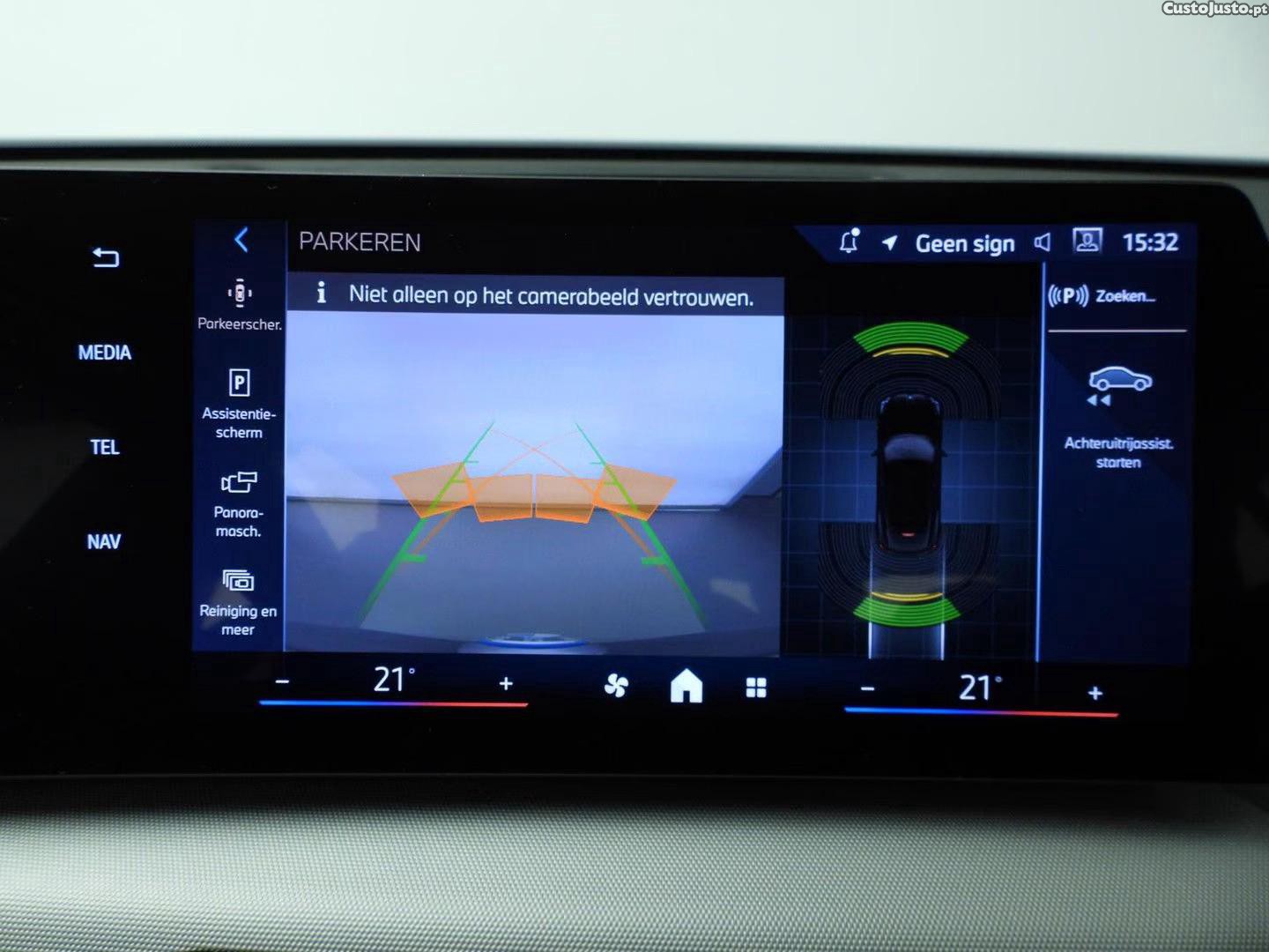 BMW iX2 eDrive20 — fotografia 6