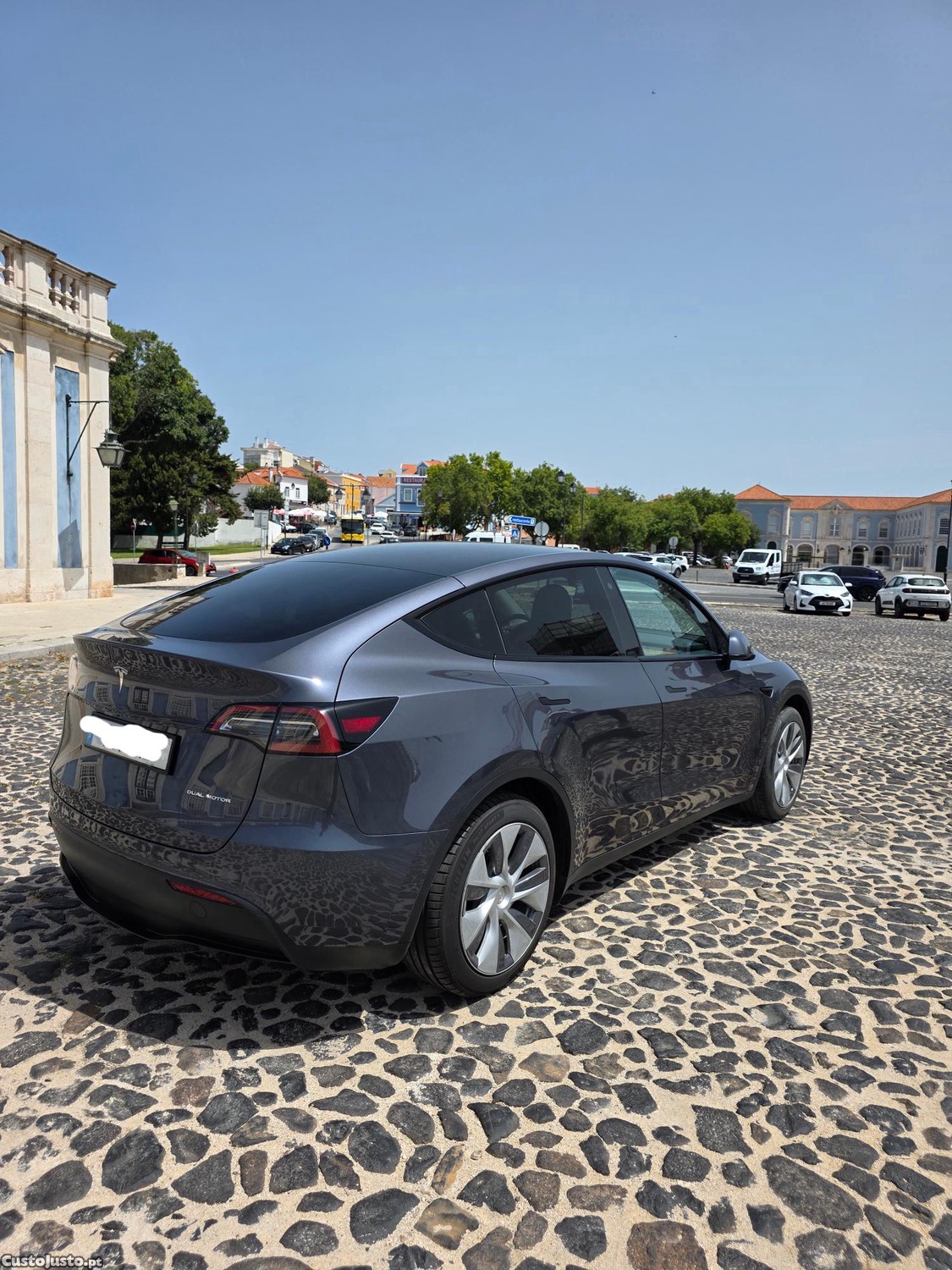 Tesla Model Y Long-Range Dual Motor AWD 514 Cavalos — fotografia 9