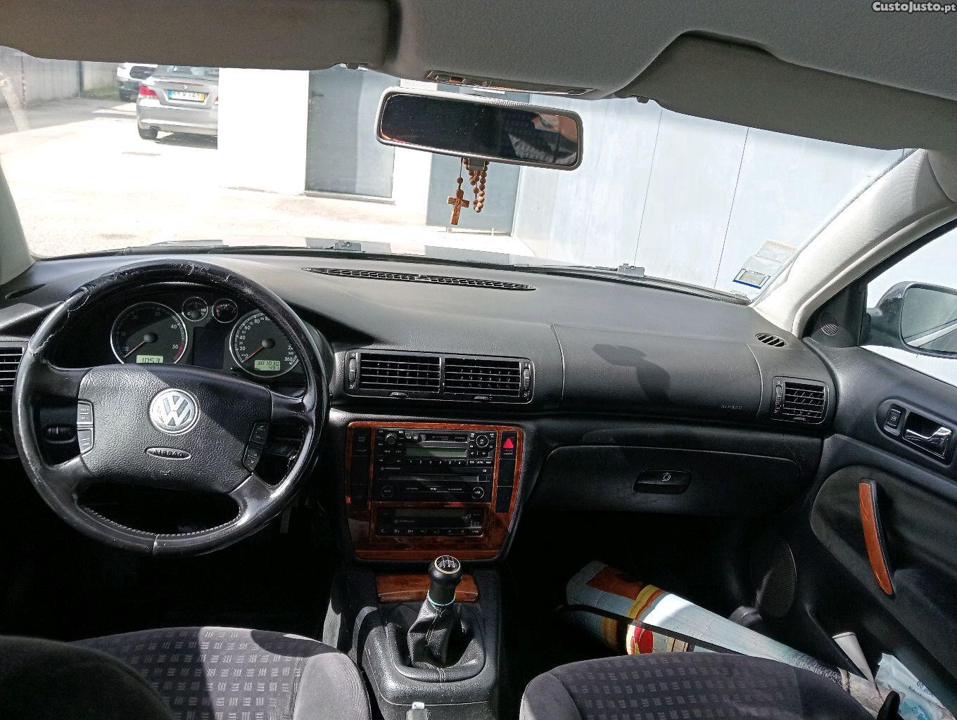 Volkswagen Passat 1.9 TDI 130cv variant — fotografia 5