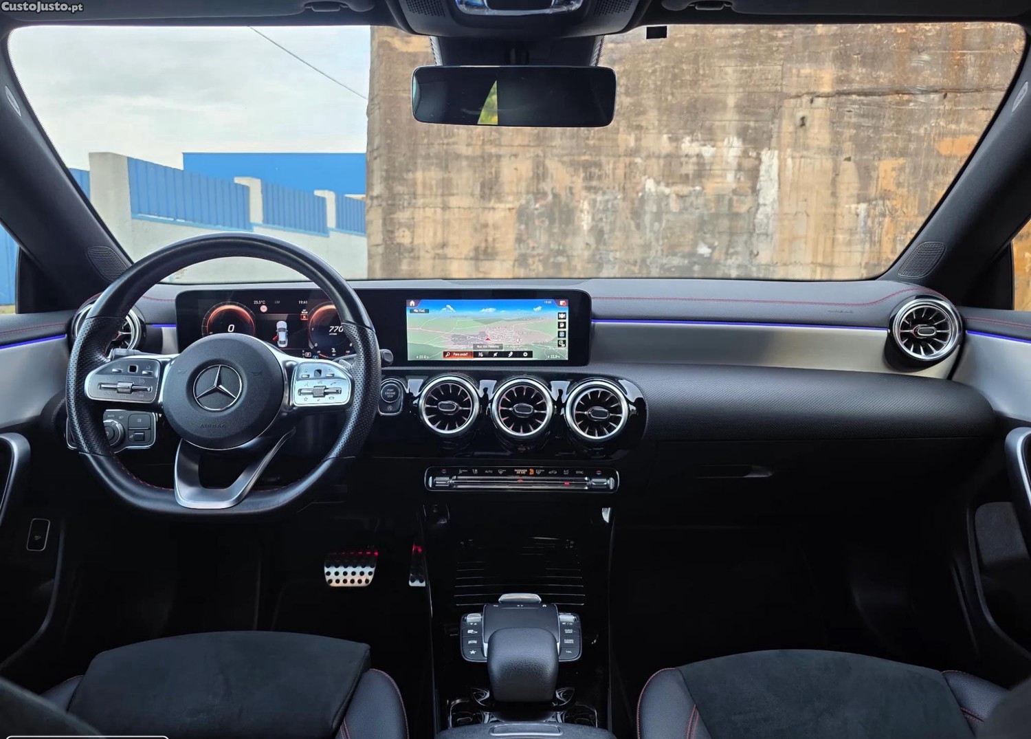 Mercedes-Benz CLA 180 d AMG — fotografia 7