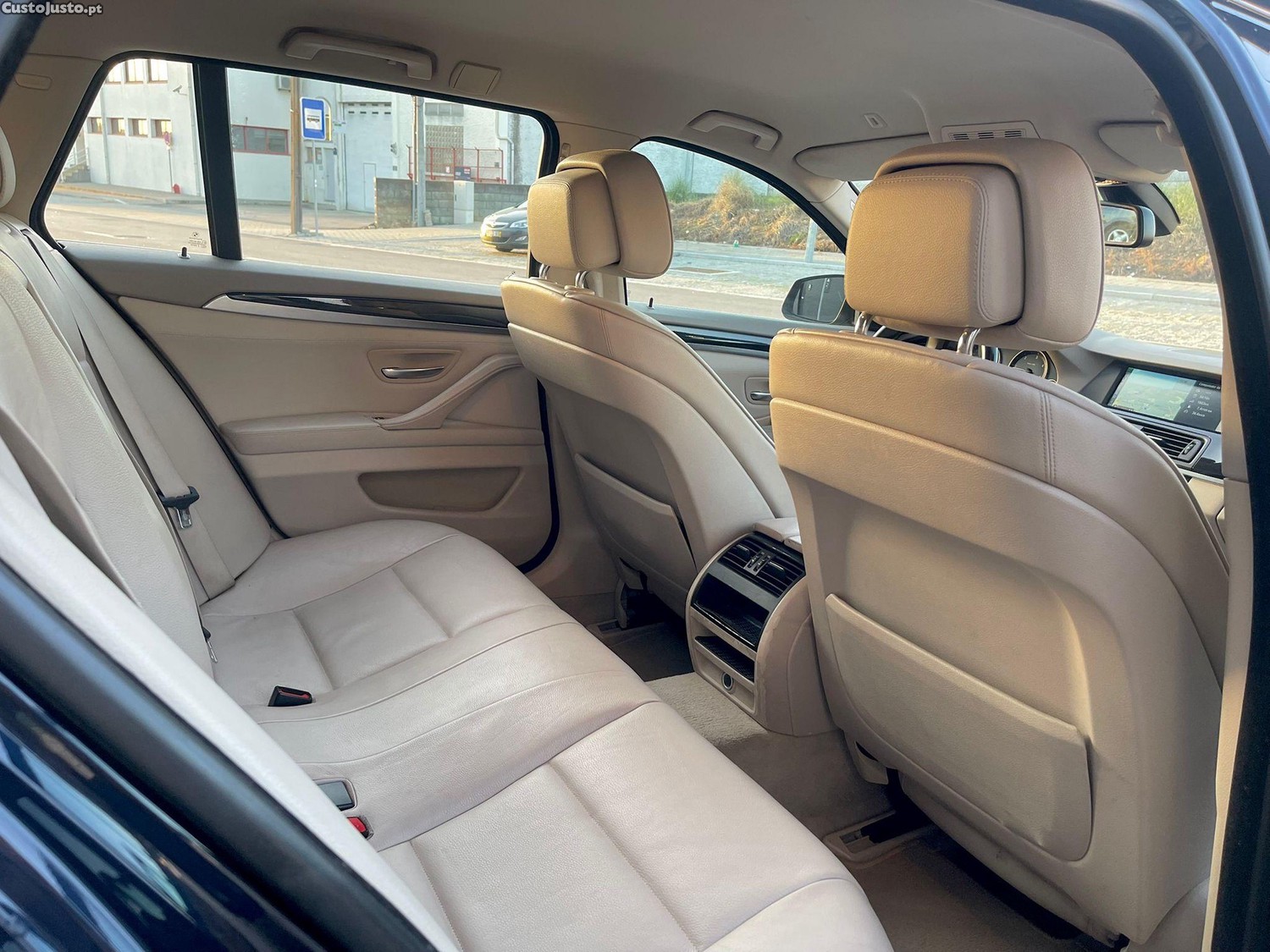 BMW 520 Luxury Line 184cv — fotografia 4