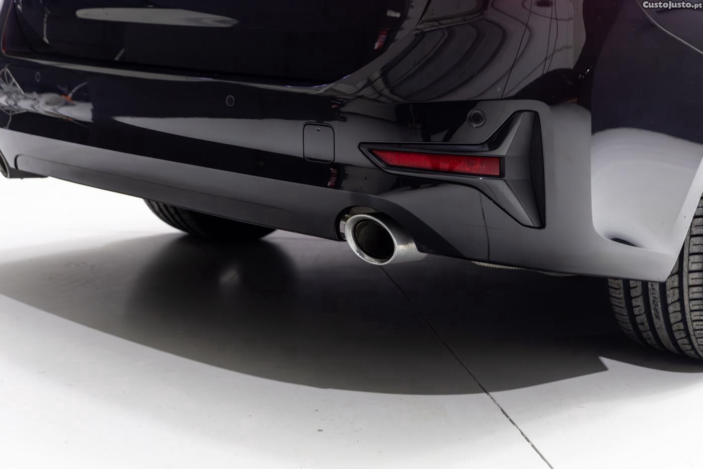 BMW 320 d Aut. Advantage — fotografia 6