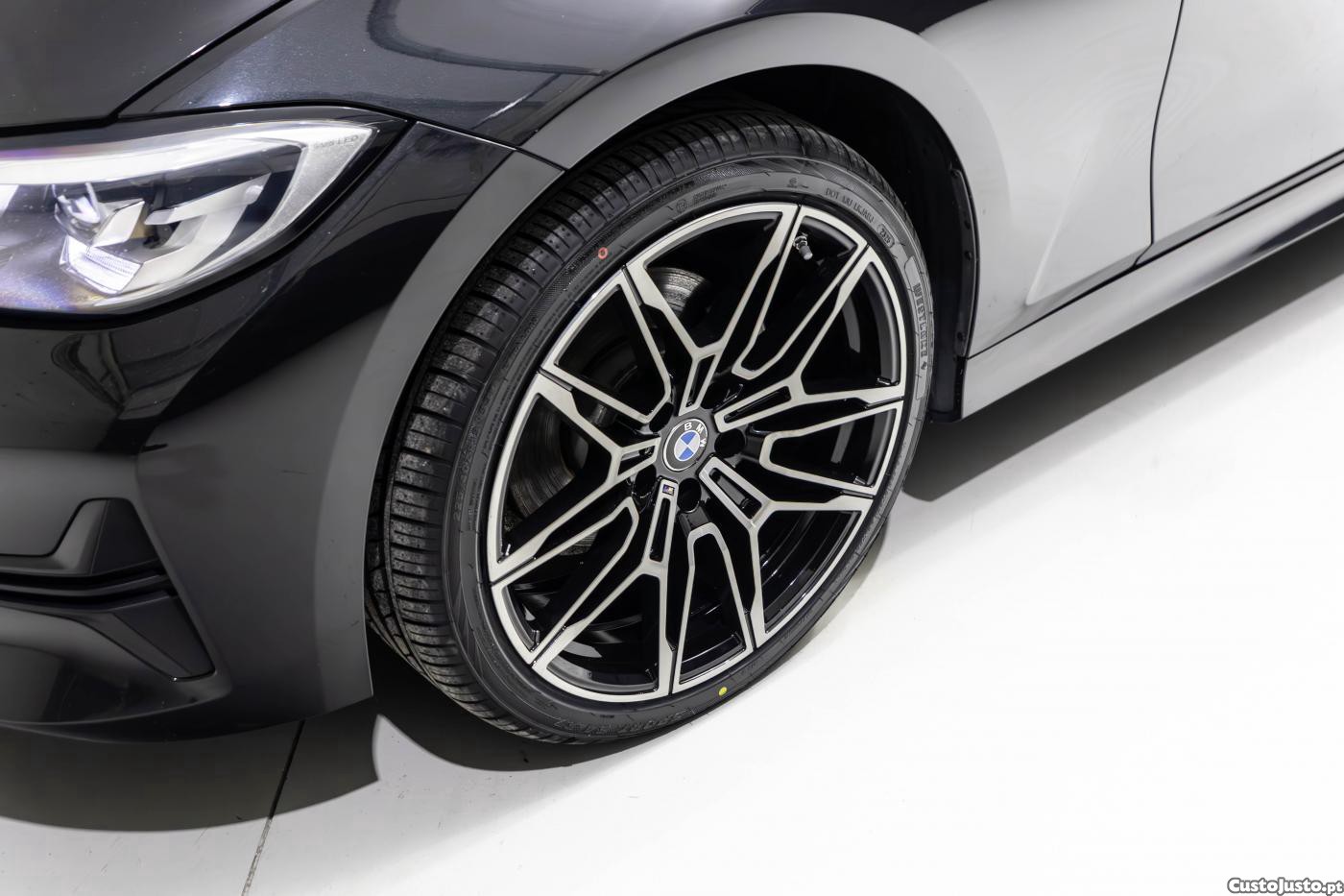BMW 320 d Aut. Advantage — fotografia 15