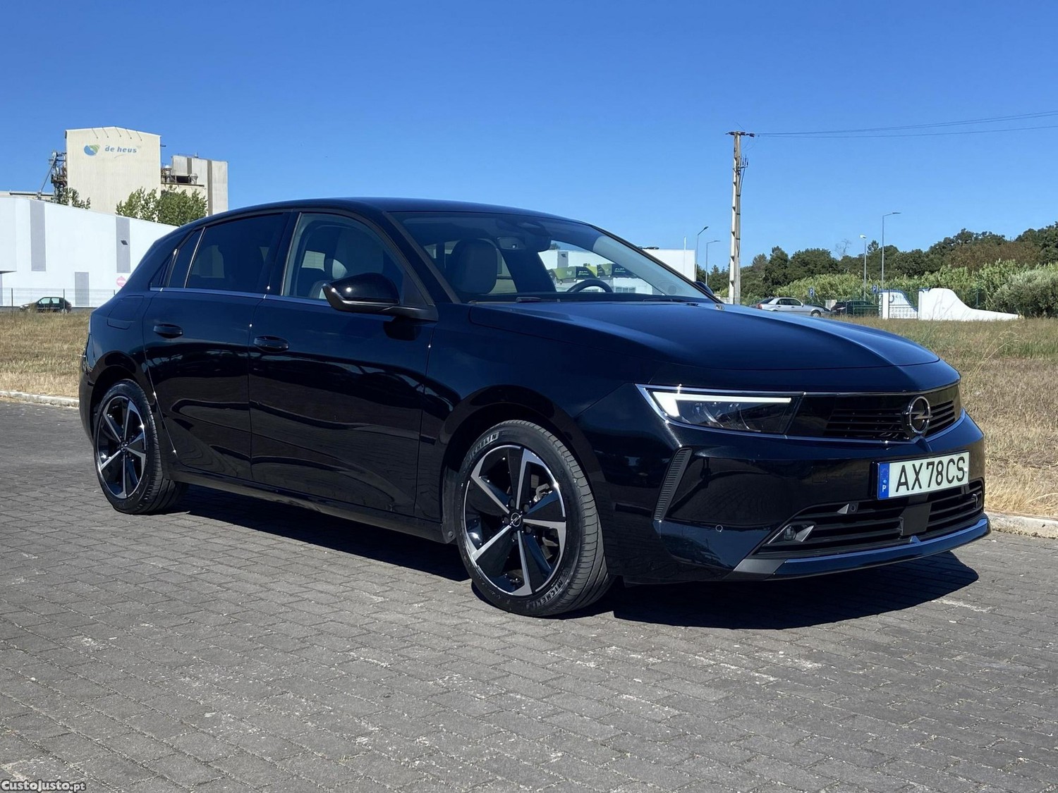 Opel Astra 1.2 T Elegance — fotografia 11