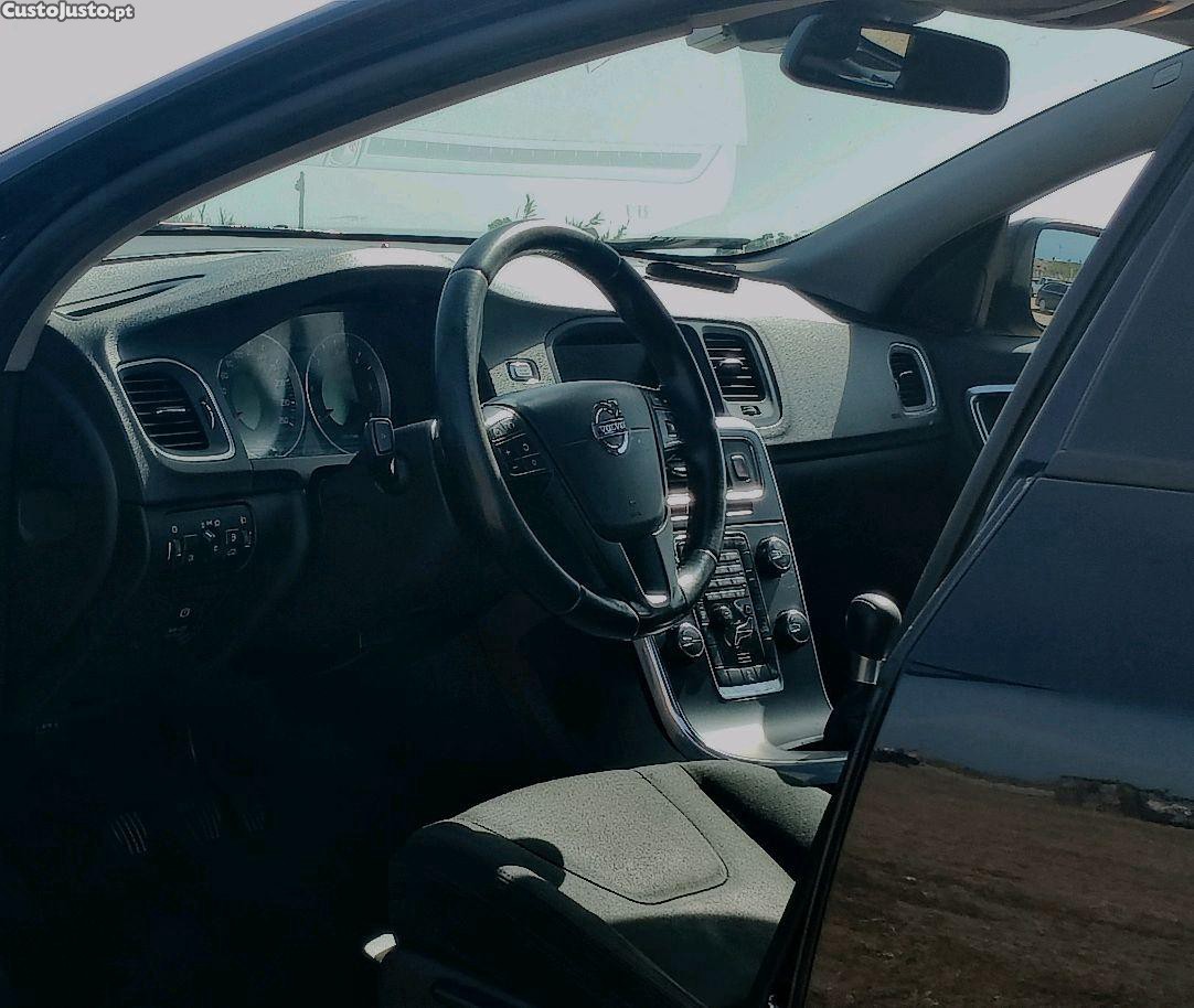 Volvo V60 D2 — fotografia 5
