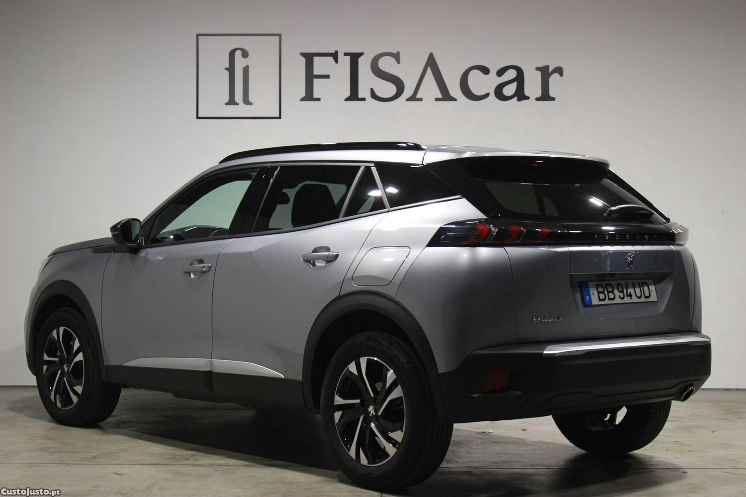 Peugeot 2008 1.5 BlueHDi Allure Pack EAT8 — fotografia 23