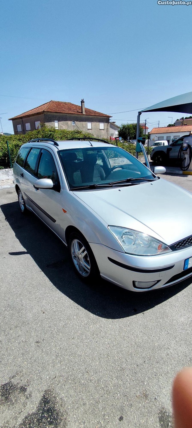 Ford Focus (Dnw) S.wagon — fotografia 4