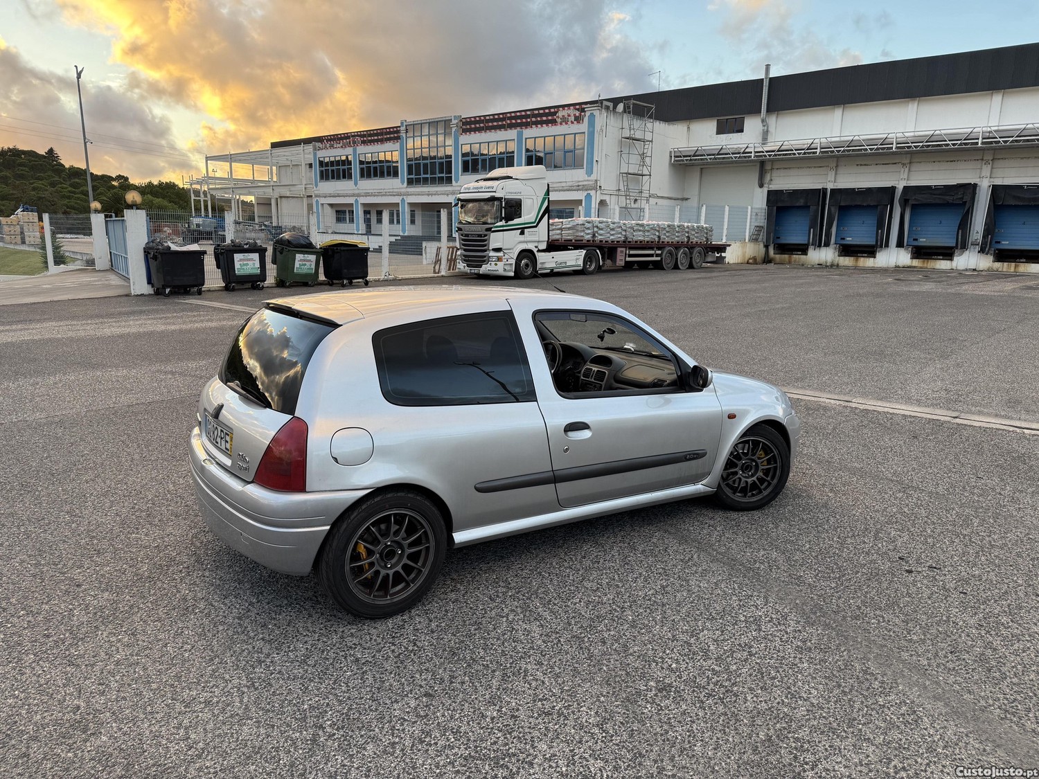 Renault Clio 2.0 Sport — fotografia 4