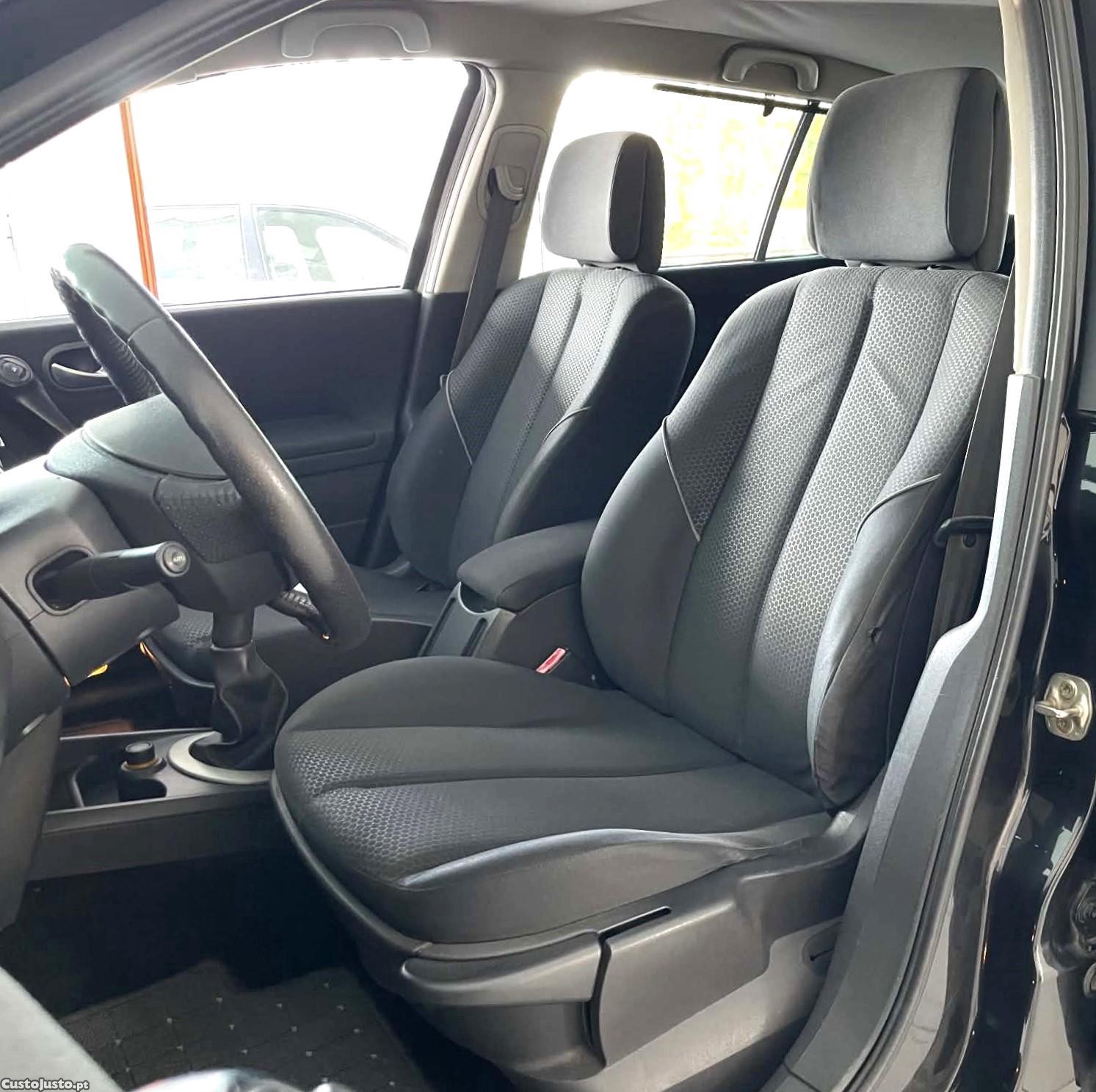 Renault Mégane Break 1.5 DCI 100 CV — fotografia 4
