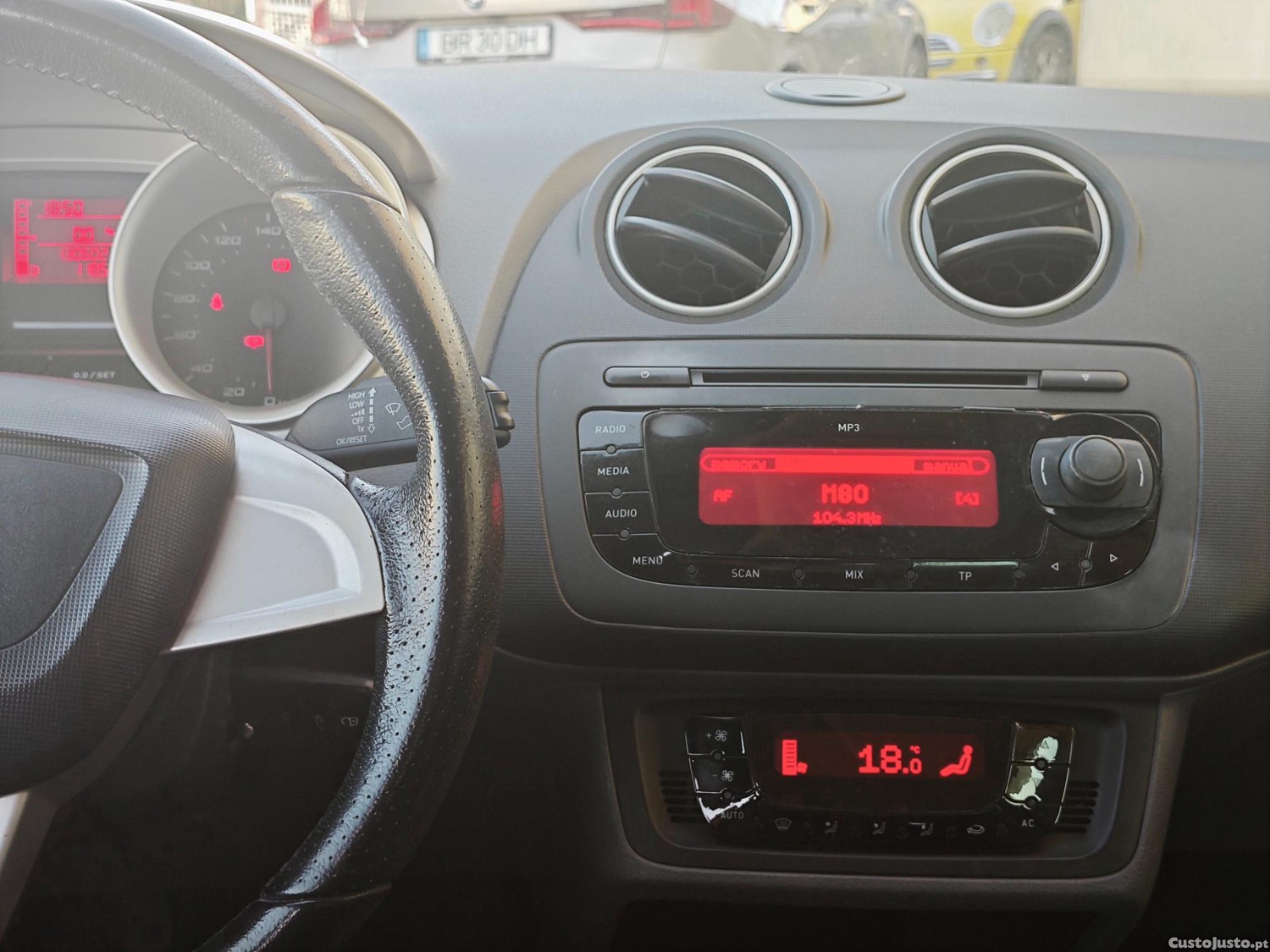 SEAT Ibiza ST 1.2 gasolina — fotografia 6