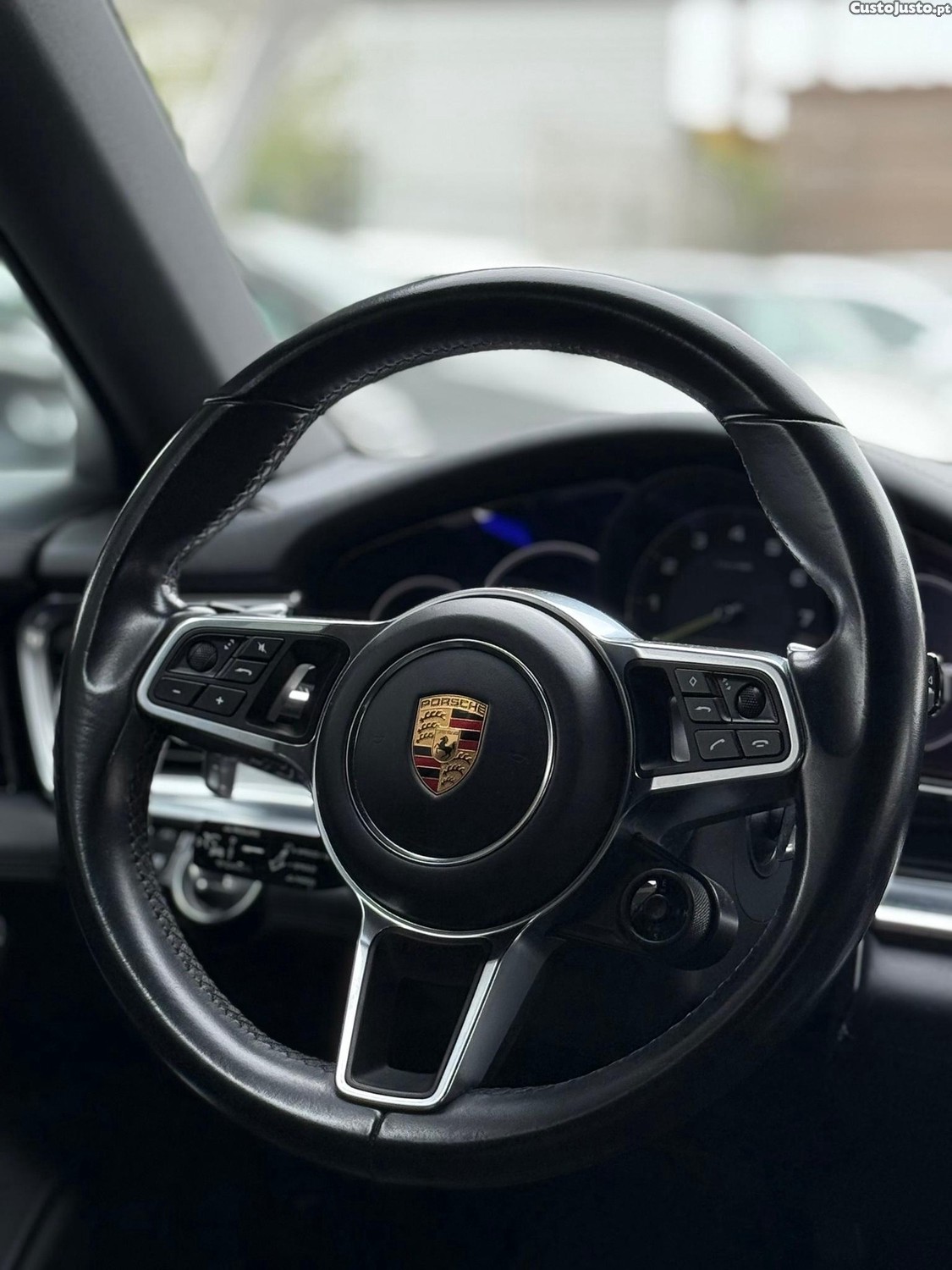 Porsche Panamera Sport Turismo ST 4 S — fotografia 9