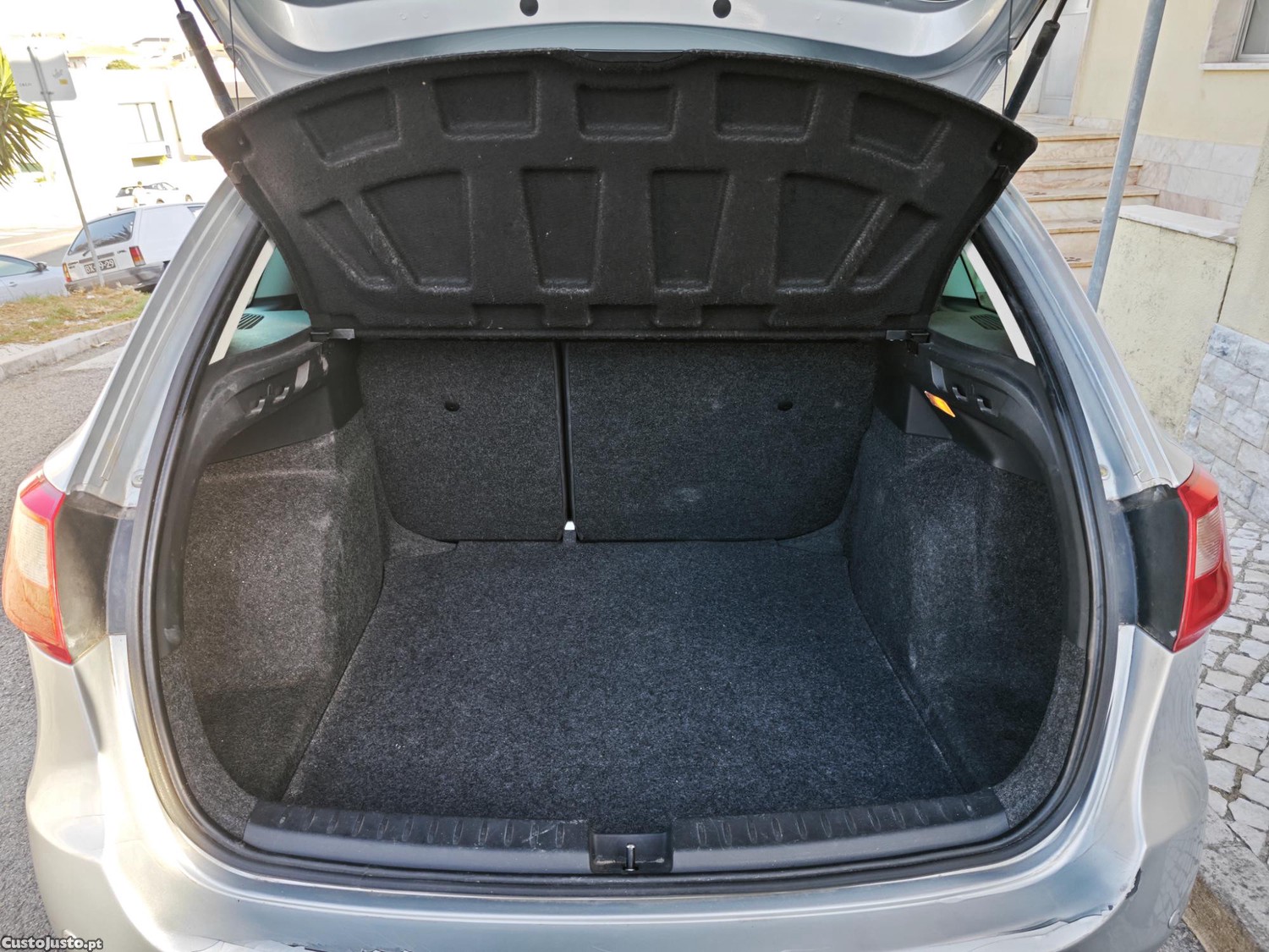 SEAT Ibiza ST 1.2 gasolina — fotografia 2