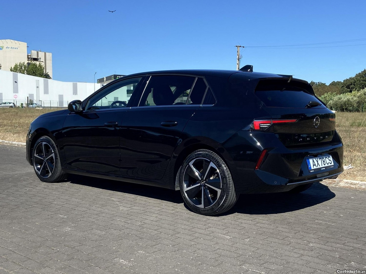 Opel Astra 1.2 T Elegance — fotografia 18