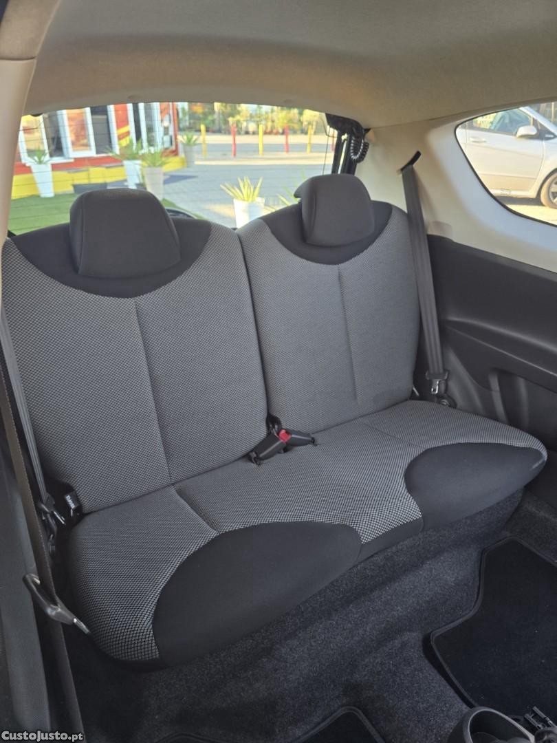 Toyota Aygo Cool — fotografia 8
