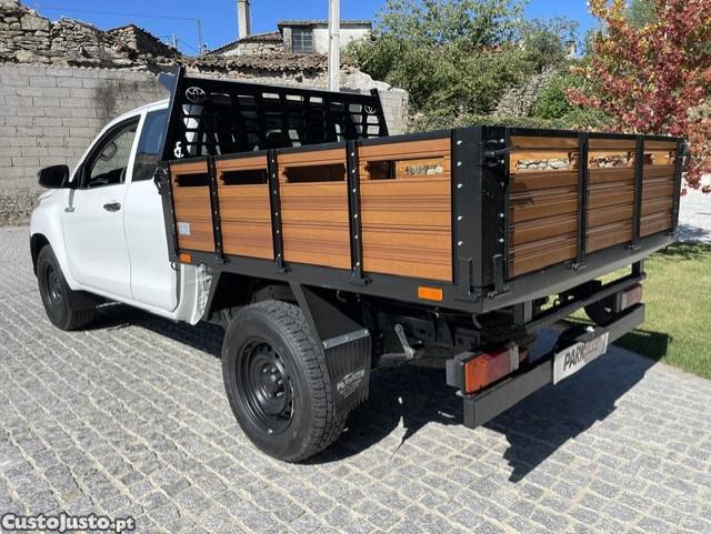 Toyota Hilux 2.4 D-4D 4WD CE 3L CH — fotografia 6