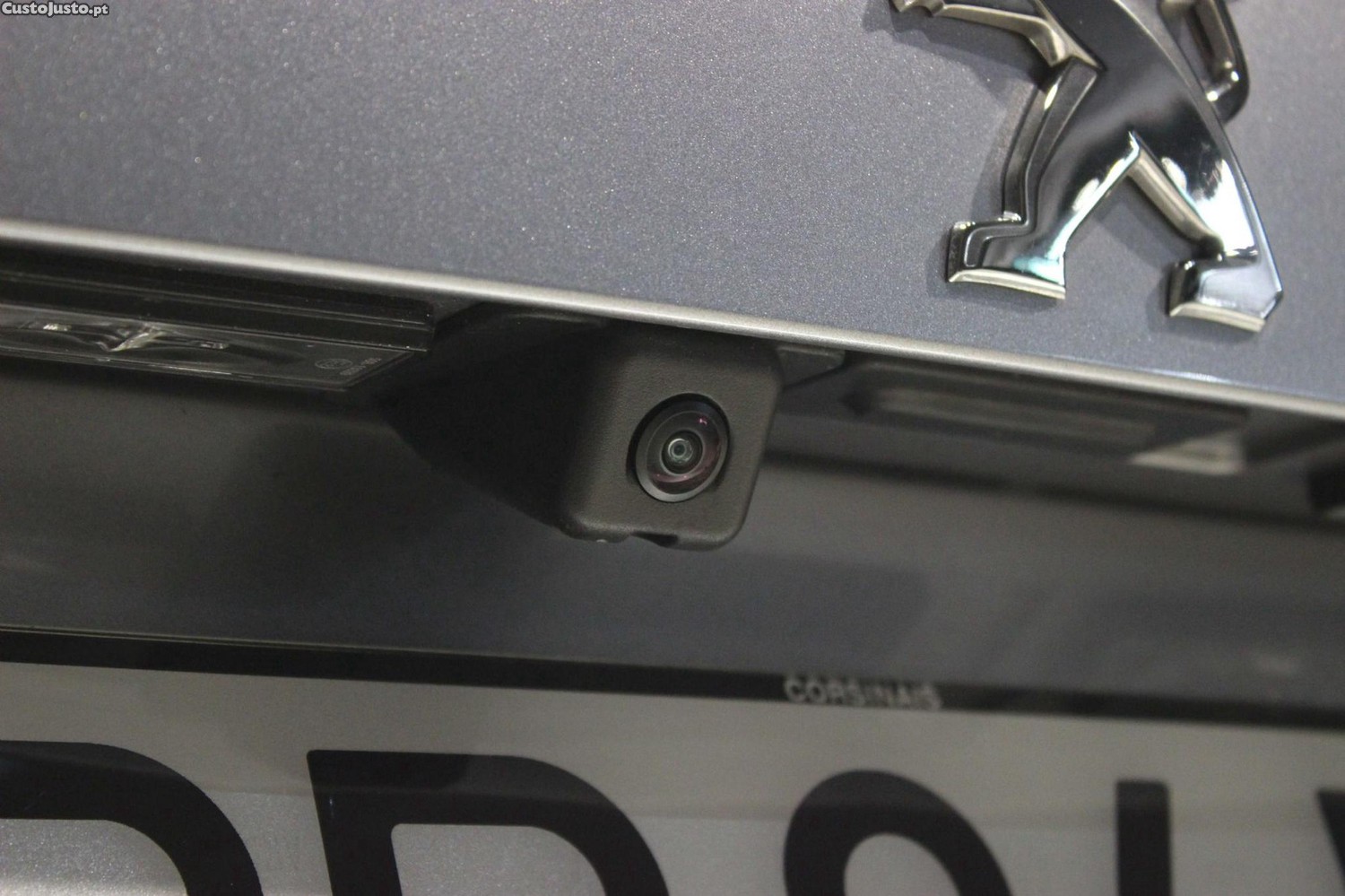 Peugeot 2008 1.5 BlueHDi Allure Pack EAT8 — fotografia 21