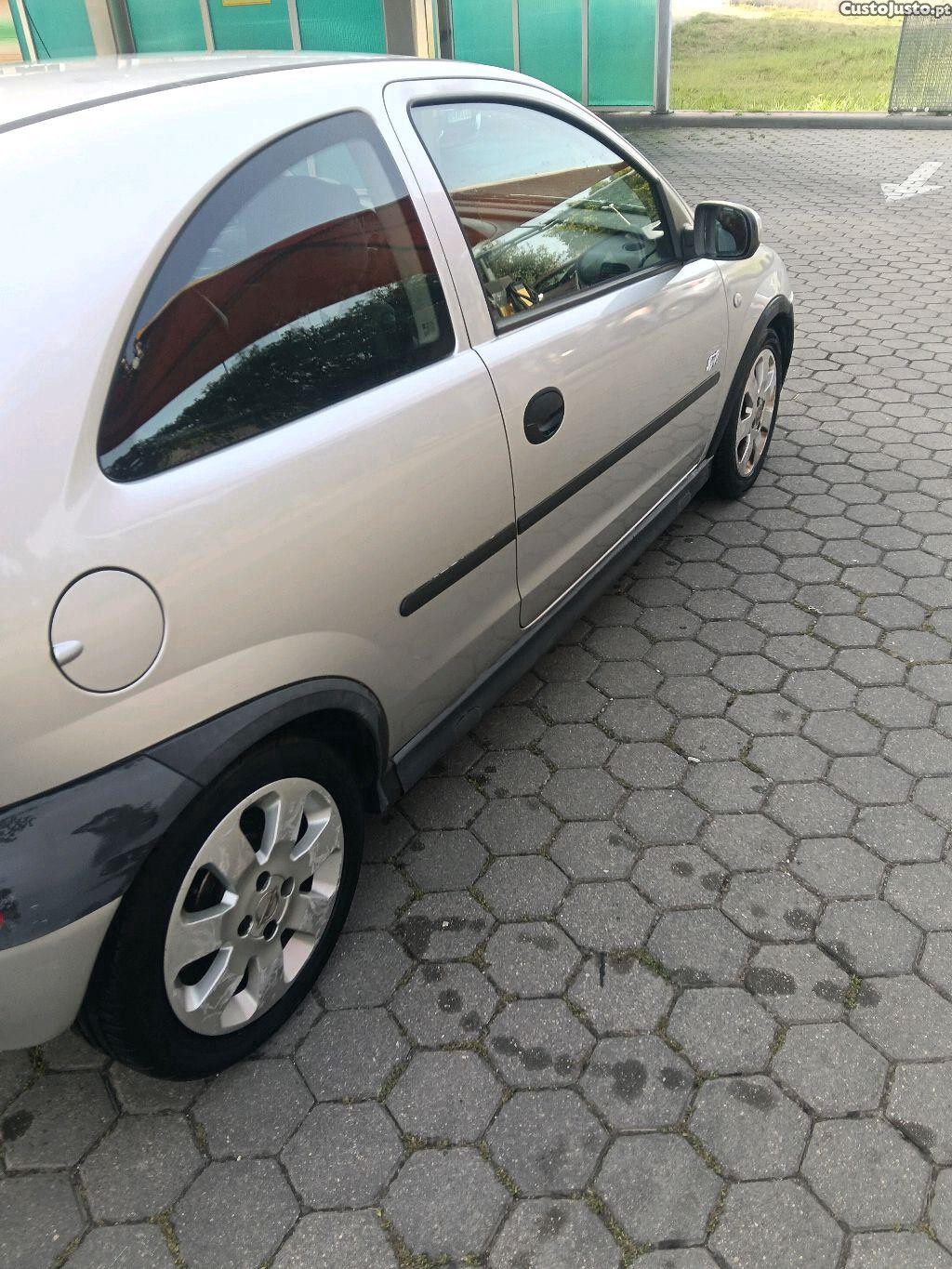 Opel Corsa 1.4 sport — fotografia 7