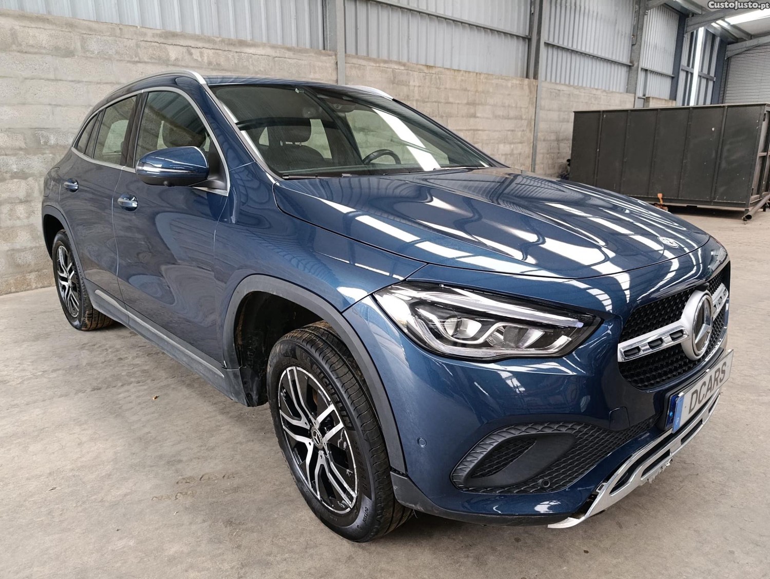 Mercedes-Benz GLA 250 e HYBRID - 23 foto 3