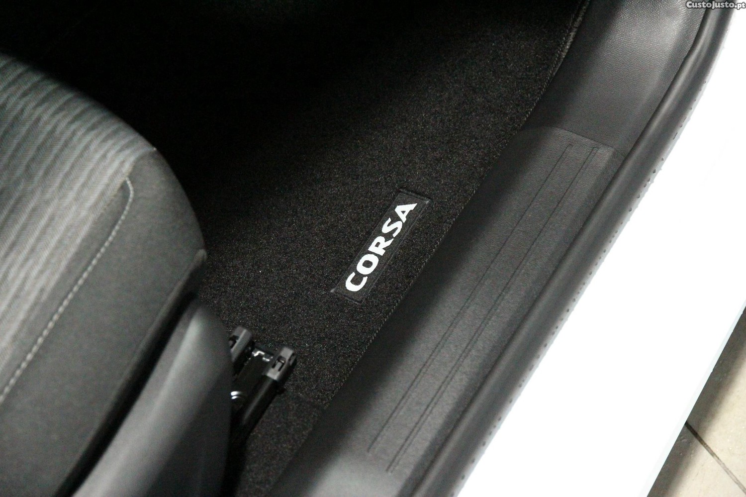 Opel Corsa 1.2 Business — fotografia 14