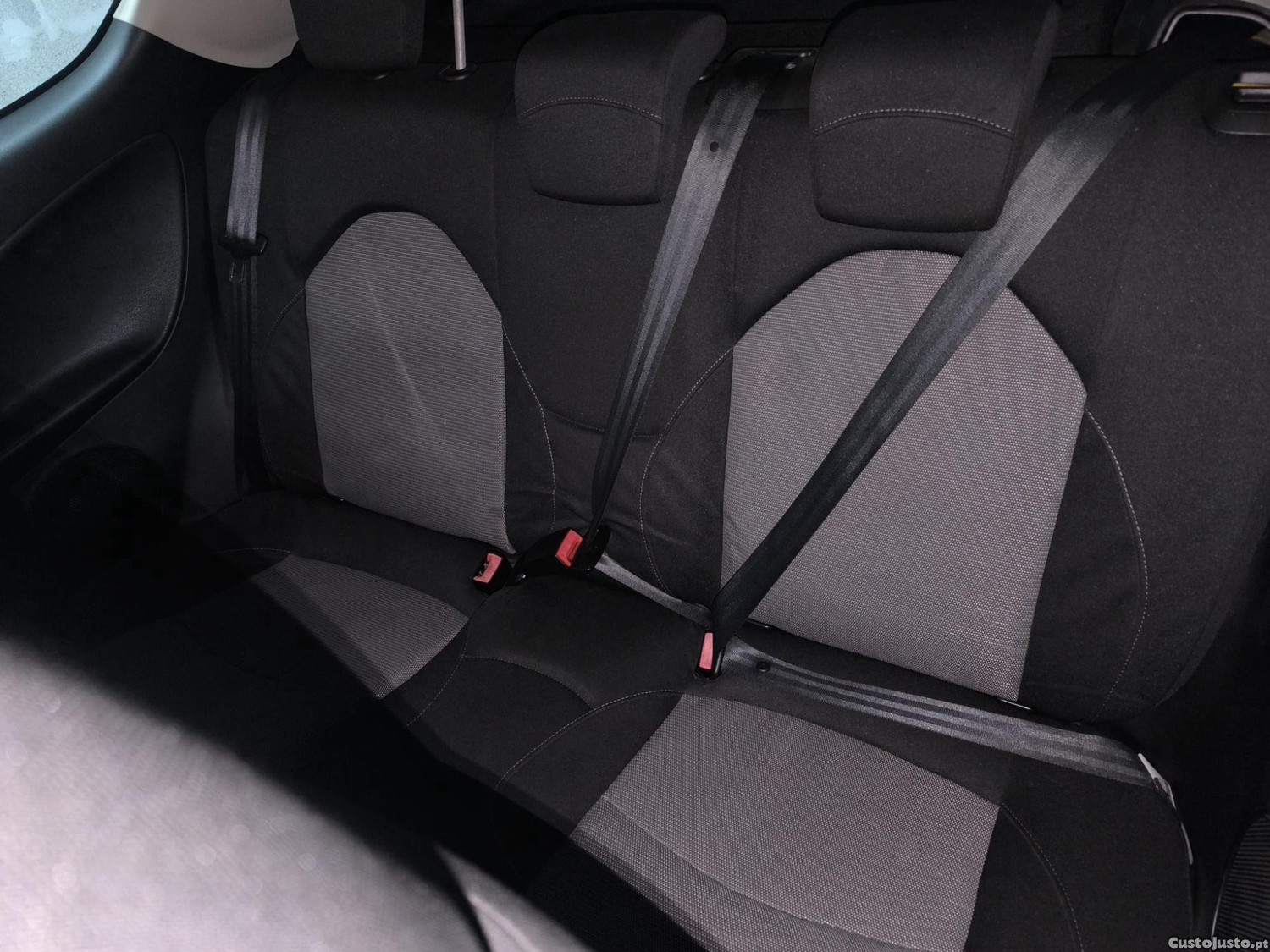 Alfa Romeo MiTo 1.3JTDM 90 CV BLACK MATE — fotografia 8