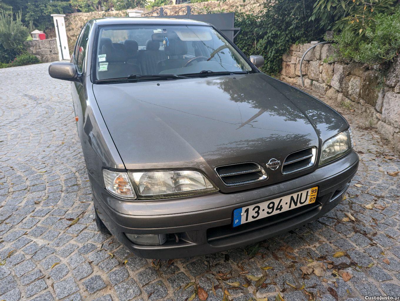Nissan Primera SE — fotografia 3