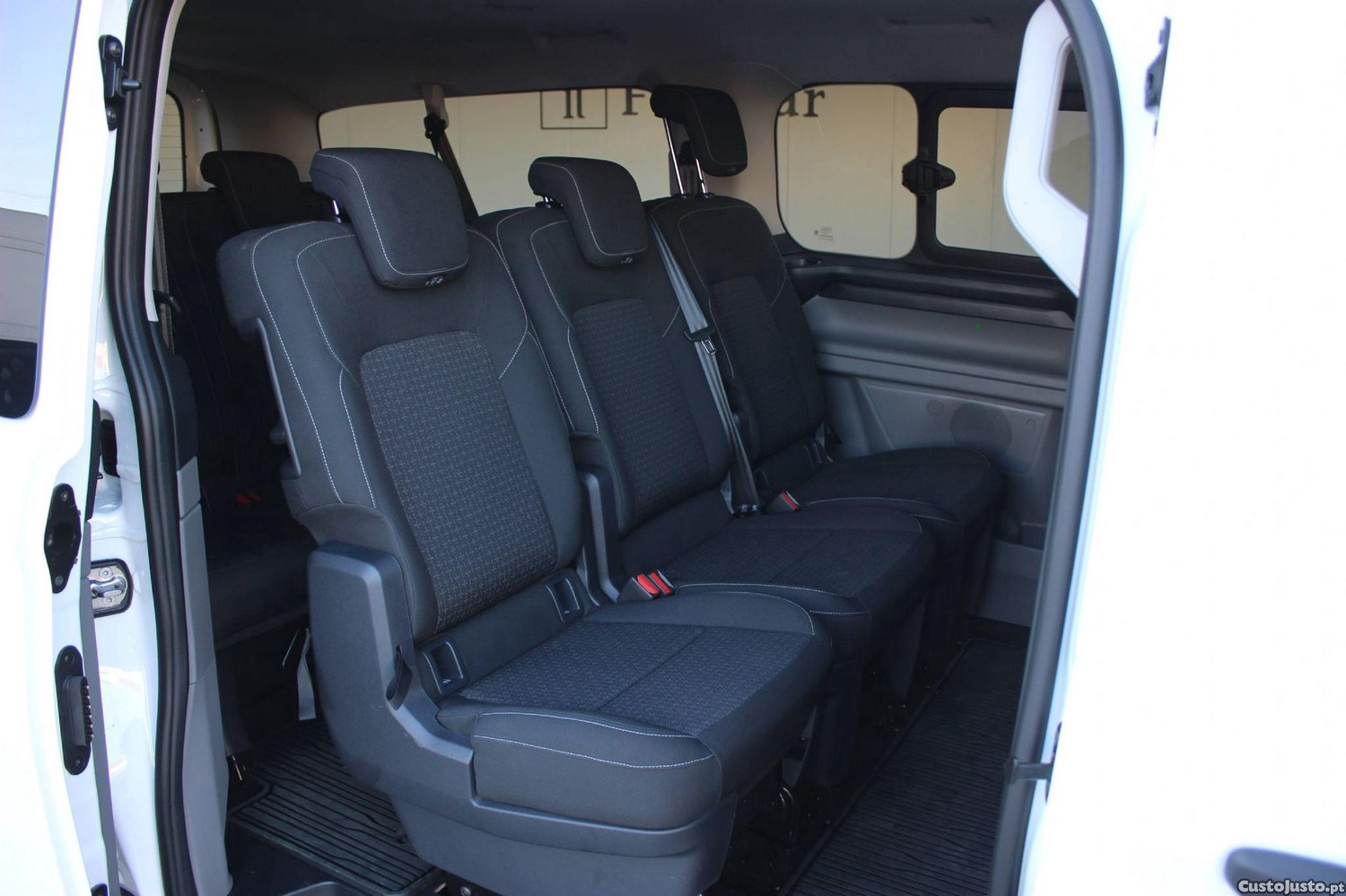 Ford Transit Custom 320 L2 2.0 EcoBlue Trend — fotografia 7