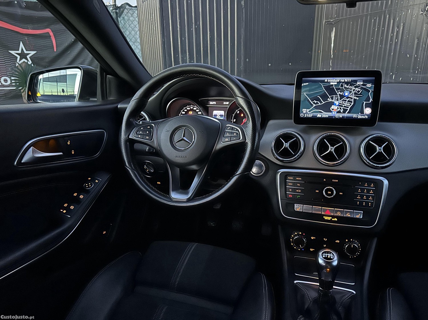 Mercedes-Benz CLA 180 '' Shooting Brake '' GARANTIA — fotografia 8