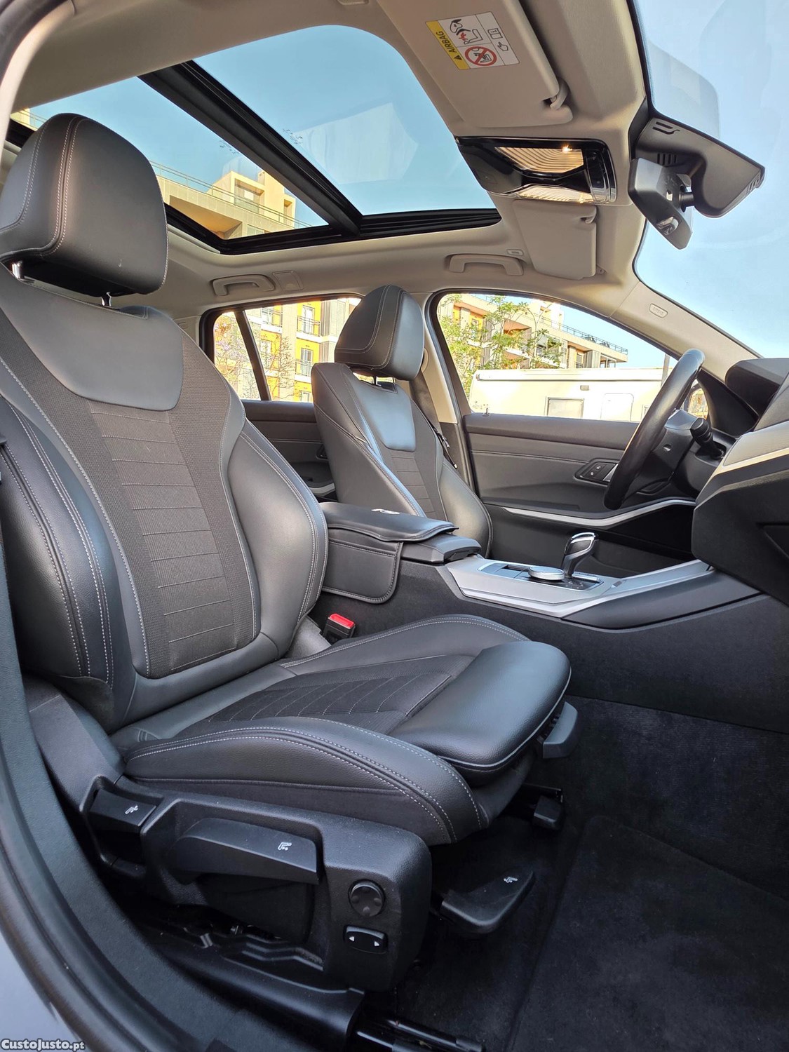 BMW 320 Touring Mild Hybrid — fotografia 11