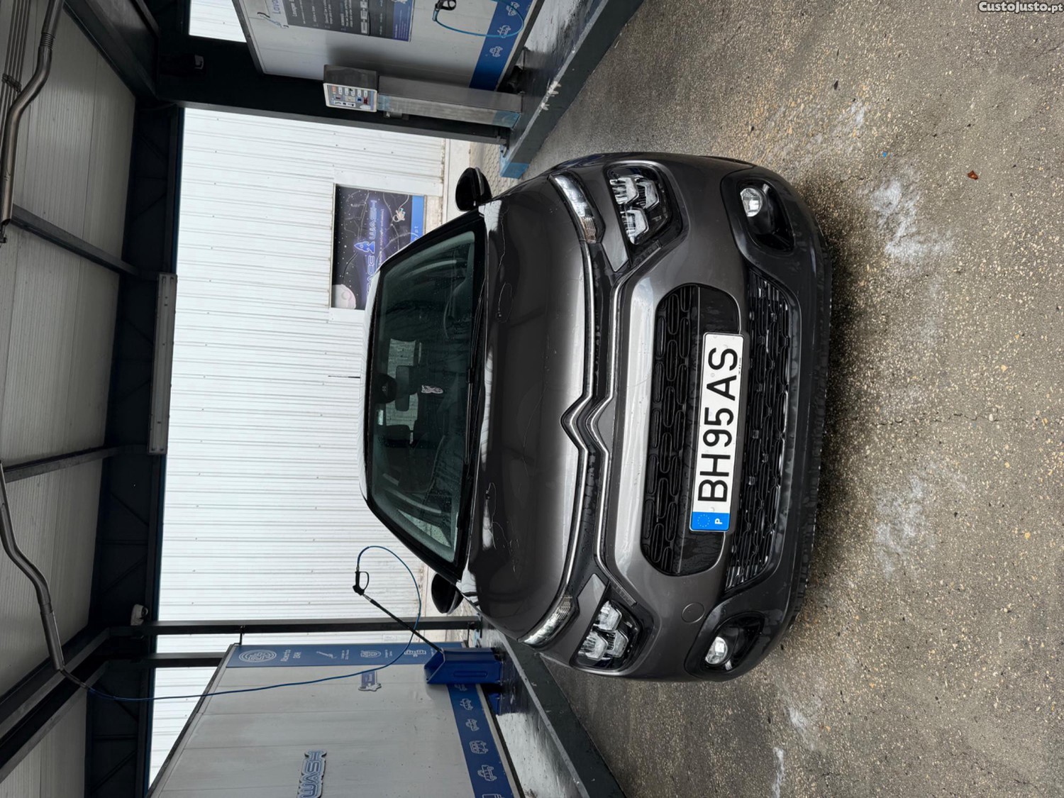 Citroën C3 Puré tech - 24 — photo 5