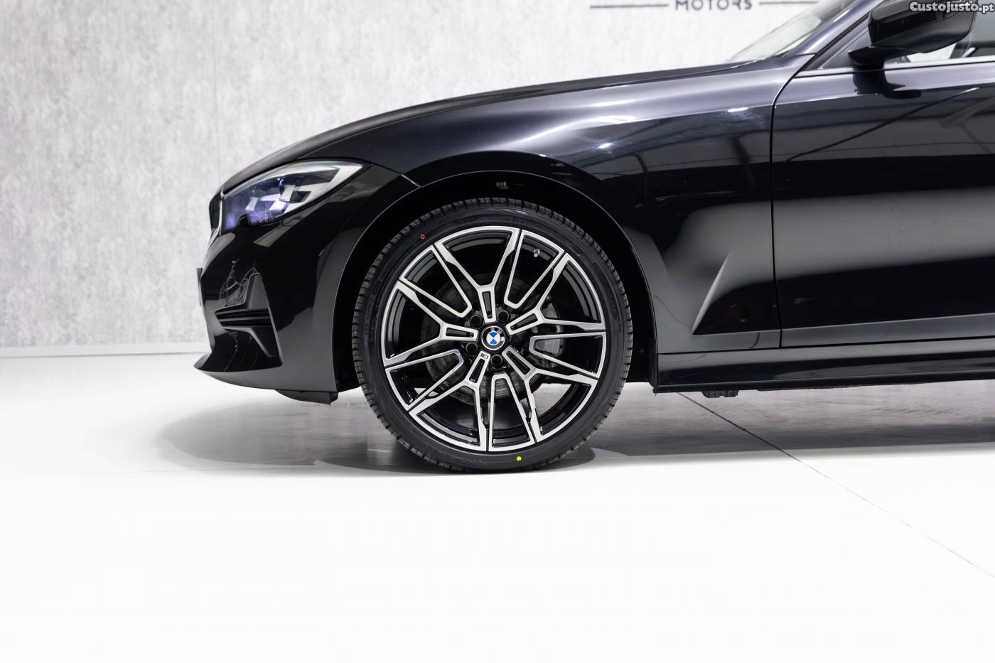 BMW 320 d Aut. Advantage — fotografia 21