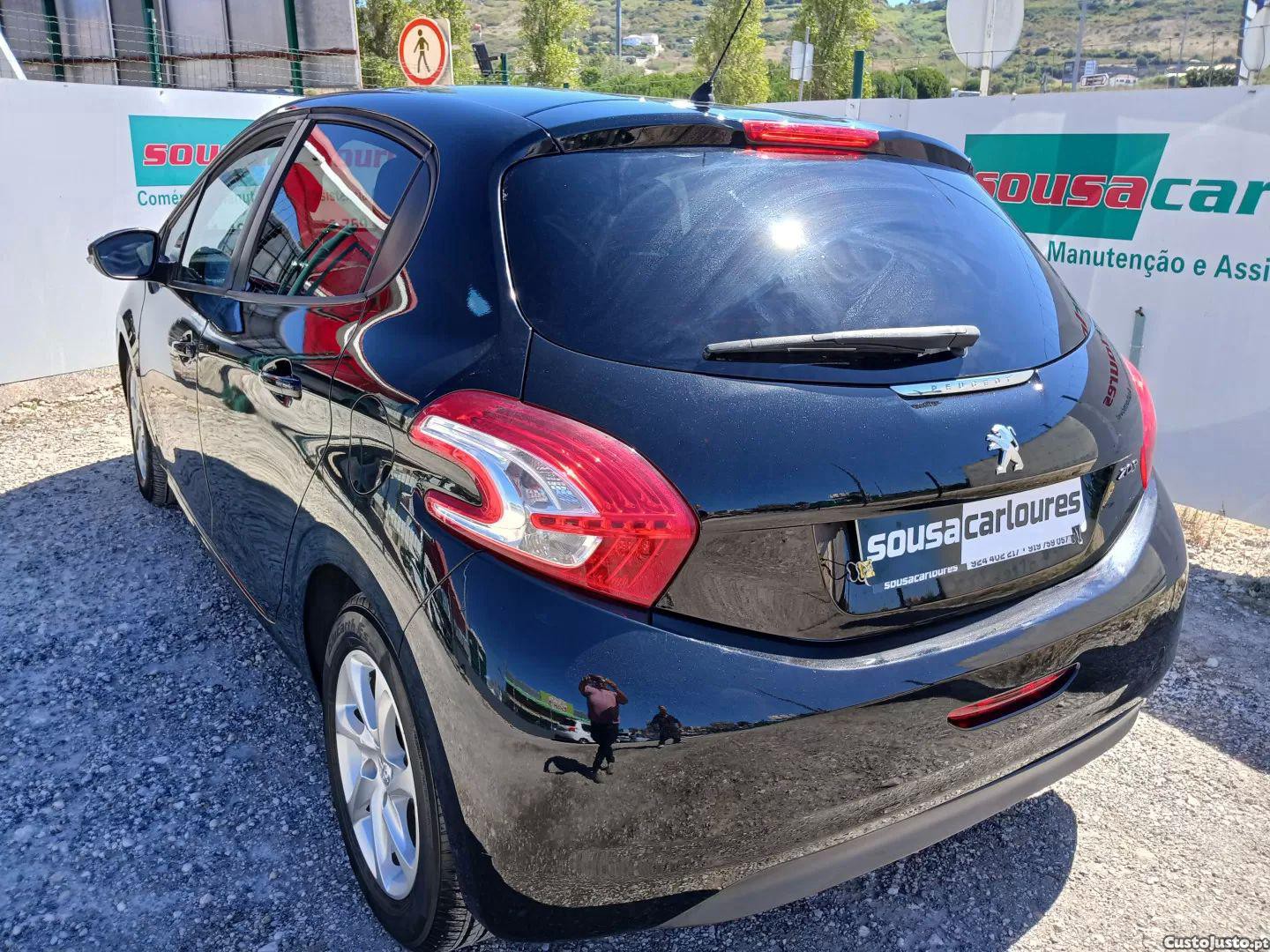 Peugeot 208 1.2 vti active — fotografia 14