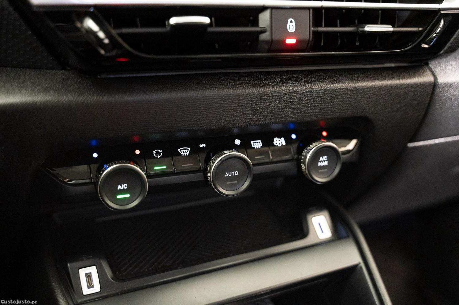 Citroën C4 1.2 PureTech Shine — fotografia 6
