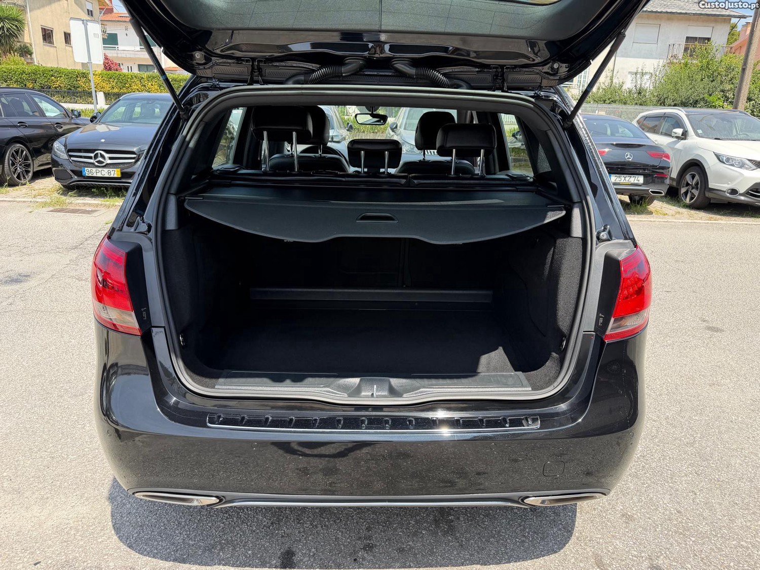 Mercedes-Benz B 180 d Urban — fotografia 14