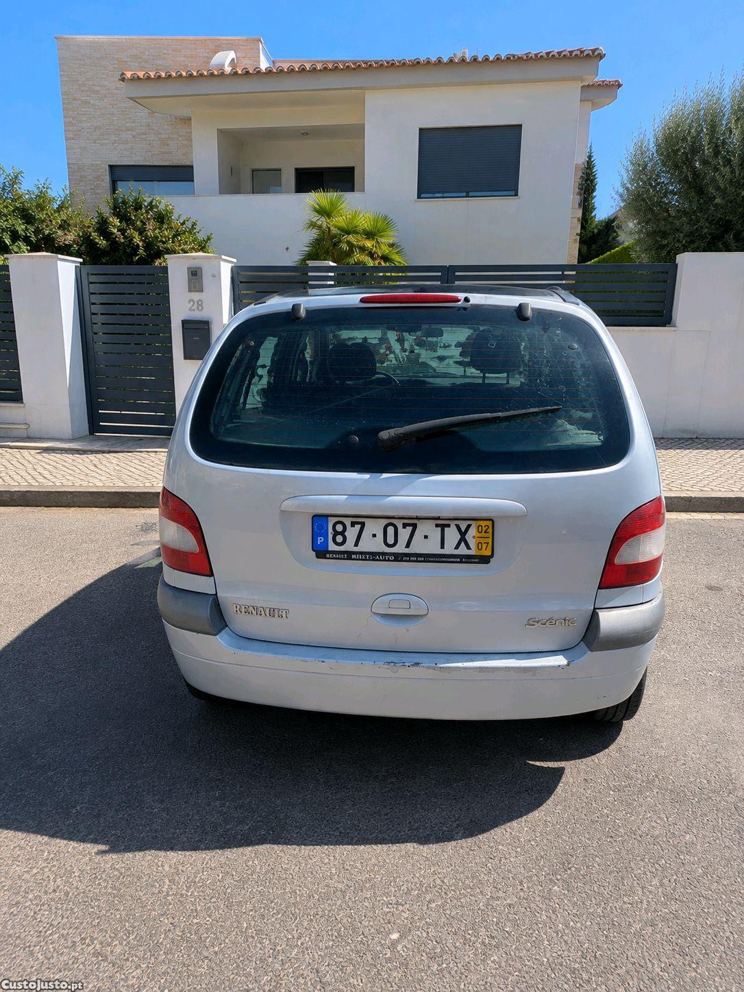 Renault Scénic 1.4 — fotografia 7