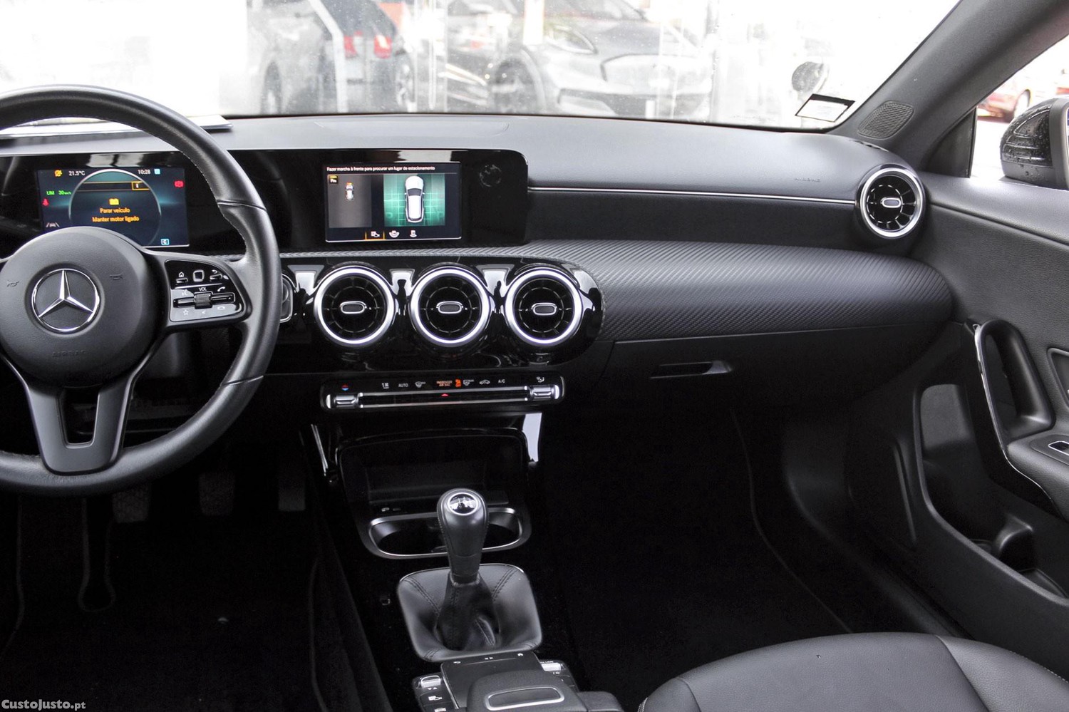 Mercedes-Benz CLA 180 d Style — fotografia 3